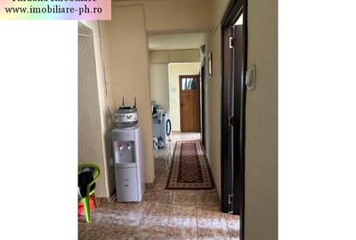 Apartament 4 camere de vanzare: Malu Rosu(stradal),cf.A,dec,2 gr.sanit,centrala Apartament 4 camere de vanzare: Malu Rosu(stradal),cf.A,dec,2 gr.sanit,centrala - 3
