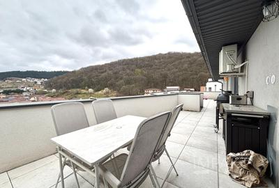 Apartament cu 3 camere semidecomandat, mobilat în Florești - 16