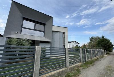 Casă cu 4 camere cu Teren 926 Mp în Central - 14