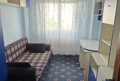 Inchiriez apartament 3 camere , zona Malu Rosu - 3