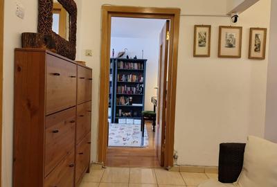 De inchiriat apartament 3 camere 8 minute de metrou 1 Decembrie - 7