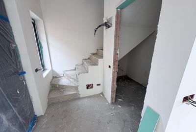 Duplex cu 4 camere cu Canalizare în Sud - 8