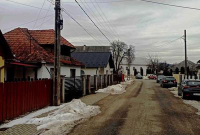 Casă cu 4 camere în Crăciunești - 1