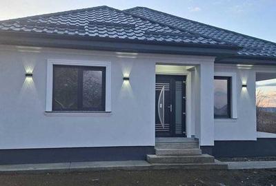 Casă cu 4 camere cu Teren 116 Mp în Central