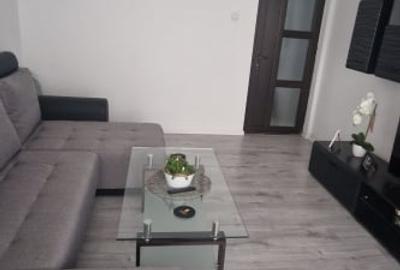 Apartament 3 camere Razboieni, etaj 2 - 2