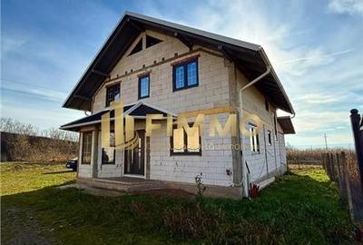 Casa la rosu | 210mp | Teren 19 ari| Plopeni| Suceava| ID:1524 - 2