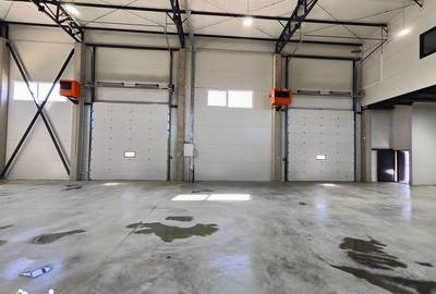 Spațiu comercial, de 600 mp, în Central - 3