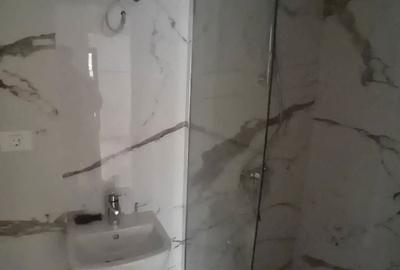 Apartament cu 3 camere în Central - 1