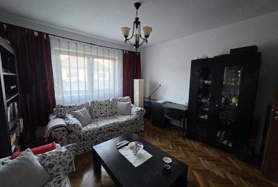 Casă cu 3 camere cu Canalizare în Mărăști - 3