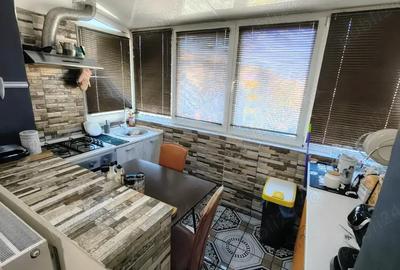 Apartament cu 3 camere semidecomandat în Calea București - 6