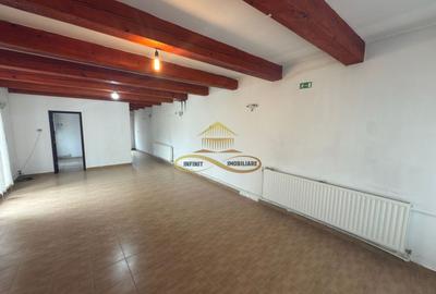 Spațiu comercial, de 60 mp, în Nord - 6
