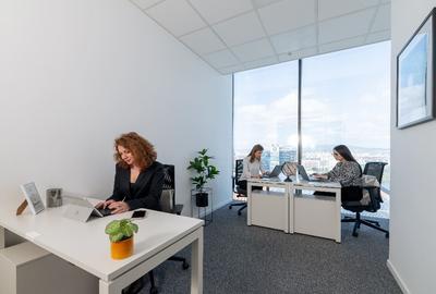 Spa?iu de birou privat pentru 3 persoane in Regus Iulius Centre - 10