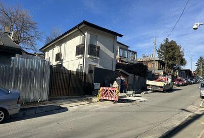 Casă cu 4 camere în Tei - 2