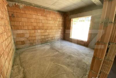 Casă cu 3 camere cu Teren 500 Mp în Central - 10