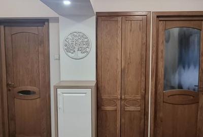 Apartament cu 4 camere decomandat în Central - 3