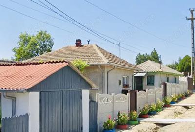 Casă cu 2 camere cu Teren 540 Mp în Fetești-Gară - 1