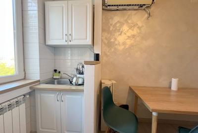 De închiriat - 3 camere decomandat, renovat recent, în zona Popa Șapcă - 20