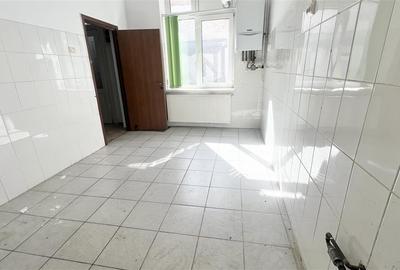 SPATIU COMERCIAL, PRET APARTAMENT, CENTRAL TEATRUL  DRAMATIC - 9