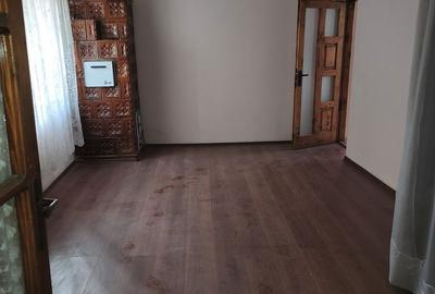 Casă cu 4 camere cu Teren 350 Mp în Central - 5