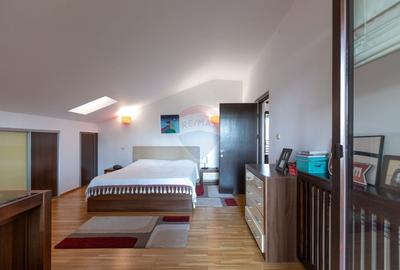 Casă cu 7 camere cu Teren 1617 Mp în Central - 6