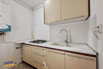 Garsonieră decomandată, mobilată în Central - 5