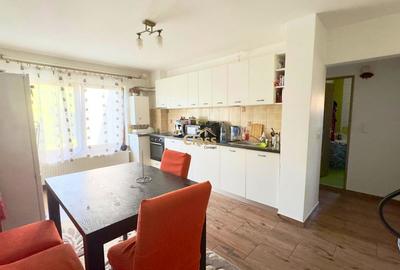 Apartament cu 2 camere decomandat, mobilat în Zorilor