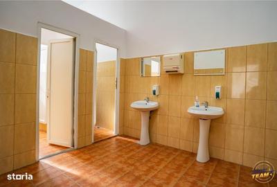 Spațiu comercial, de 40 mp, în Tractorul - 3