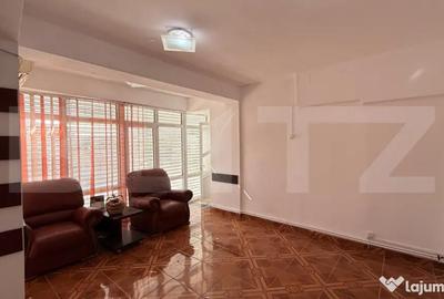 Spațiu comercial, de 307 mp, în Central - 15