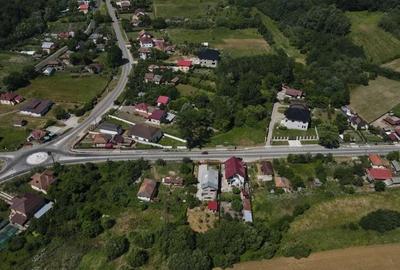 Teren de 614 mp, în Central - 1