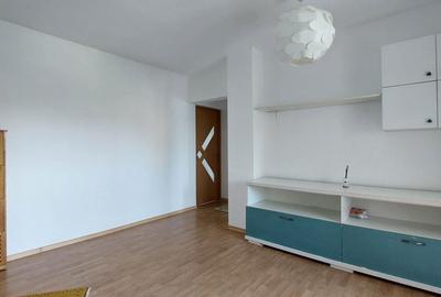 Apartament cu 2 camere decomandat în Crihala
