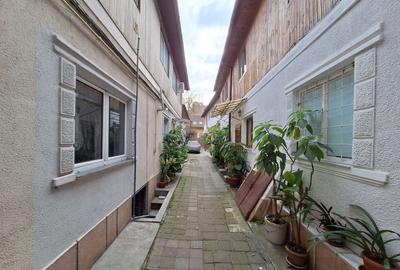 Apartament cu 4 camere decomandat în Ultracentral