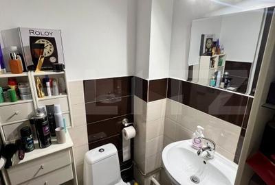 Apartament cu 3 camere decomandat în Rovine - 9