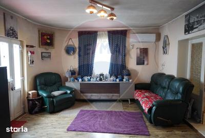 Casă cu 6 camere cu Teren 722 Mp în Bârsana - 15