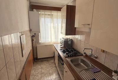 Apartament cu 2 camere decomandat în Micro 15 - 2