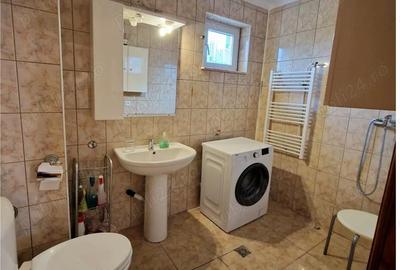 Casă cu 5 camere cu Teren 378 Mp în Șerbănești - 2