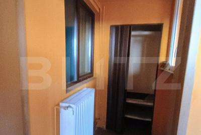 Casa cu 6 camere si garaj pretabil afacere zona Malu Rosu - 4