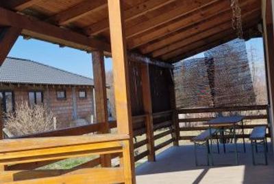 Casă cu 4 camere cu Teren 700 Mp în Central - 1