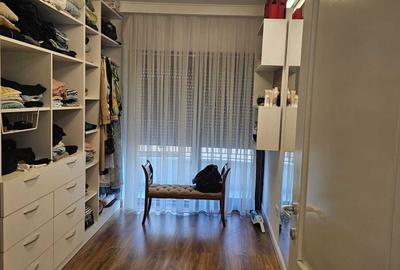 Casă cu 3 camere cu Teren 400 Mp în Central - 1