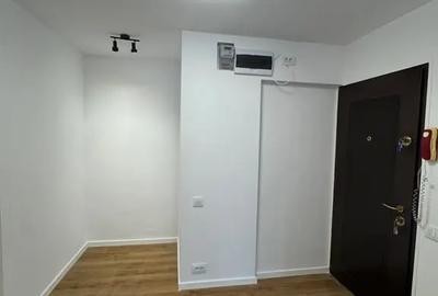 Apartament cu 3 camere decomandat în Ștefan cel Mare