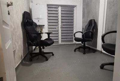 Spațiu comercial, de 90 mp, în Central - 4