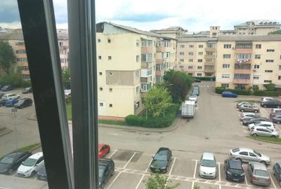 Apartament cu 2 camere semidecomandat în Micro 11 - 4