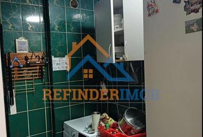 Garsonieră semidecomandată în Universitate - 2