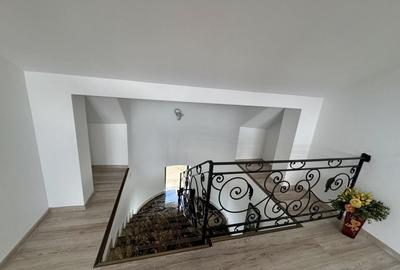 Berceni - VILĂ UNICAT, spațioasă, curte 1.000 mp, la 7 min metrou - 32