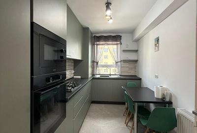 Apartament cu 3 camere în Tractorul - 22
