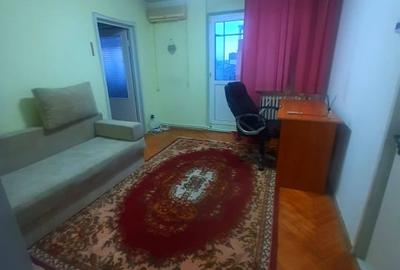 Apartament cu 2 camere nedecomandat, mobilat în Podu Roș