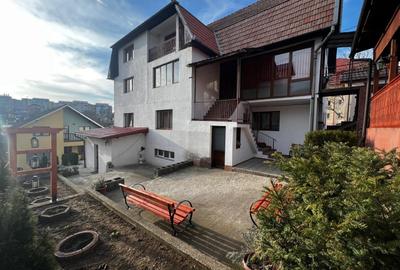 Teren+ 2 case individuale, teren 720 mp, zona Frunzisului