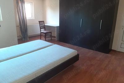Casă cu 6 camere cu Teren 200 Mp în Central