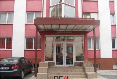 Spațiu comercial, în Regie - 5