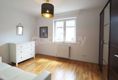 Vila cocheta in cartier rezidential cu piscina comuna, garaj - 14