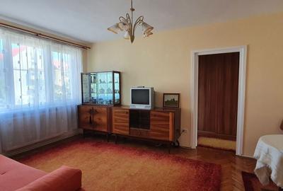 Apartament cu 2 camere semidecomandat în Cristian - 4